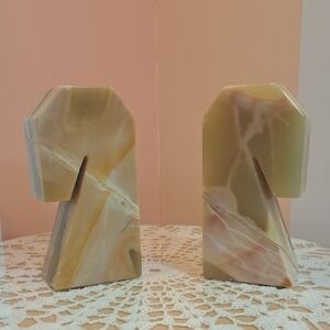 Sophisticated Onyx Bookends in Cream and Tan
